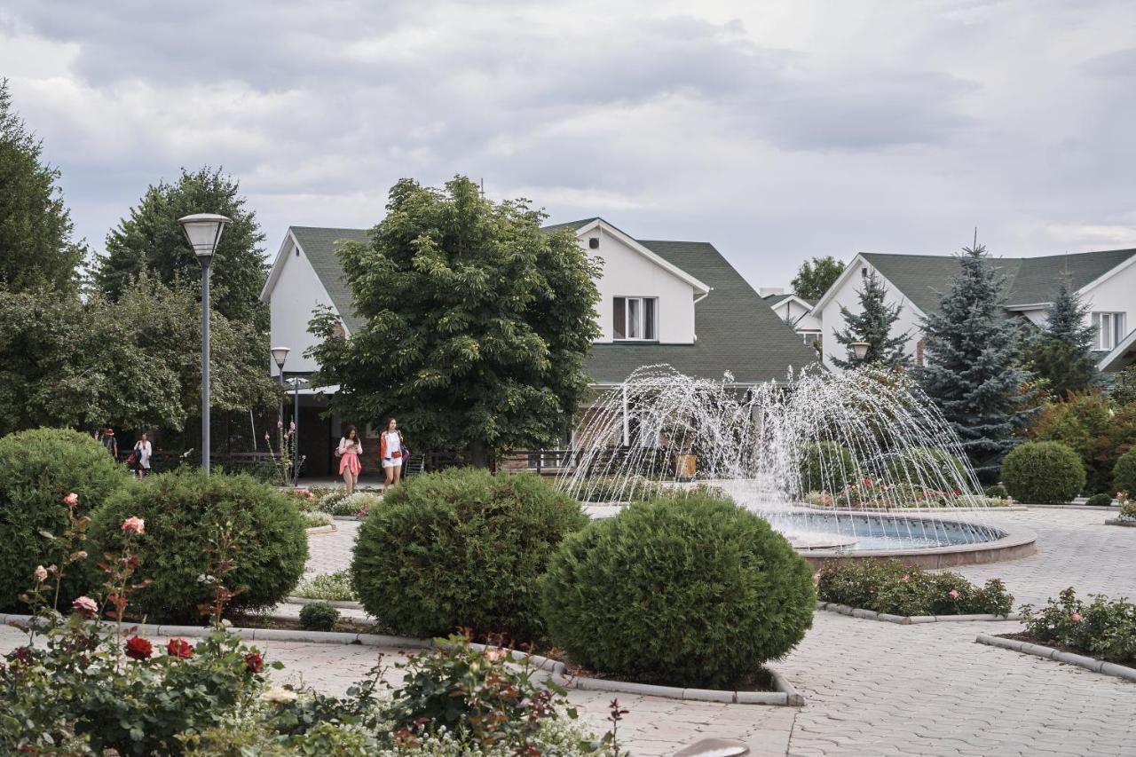 Kapriz Issyk Kul Resort Cholpon-Ata Exterior photo