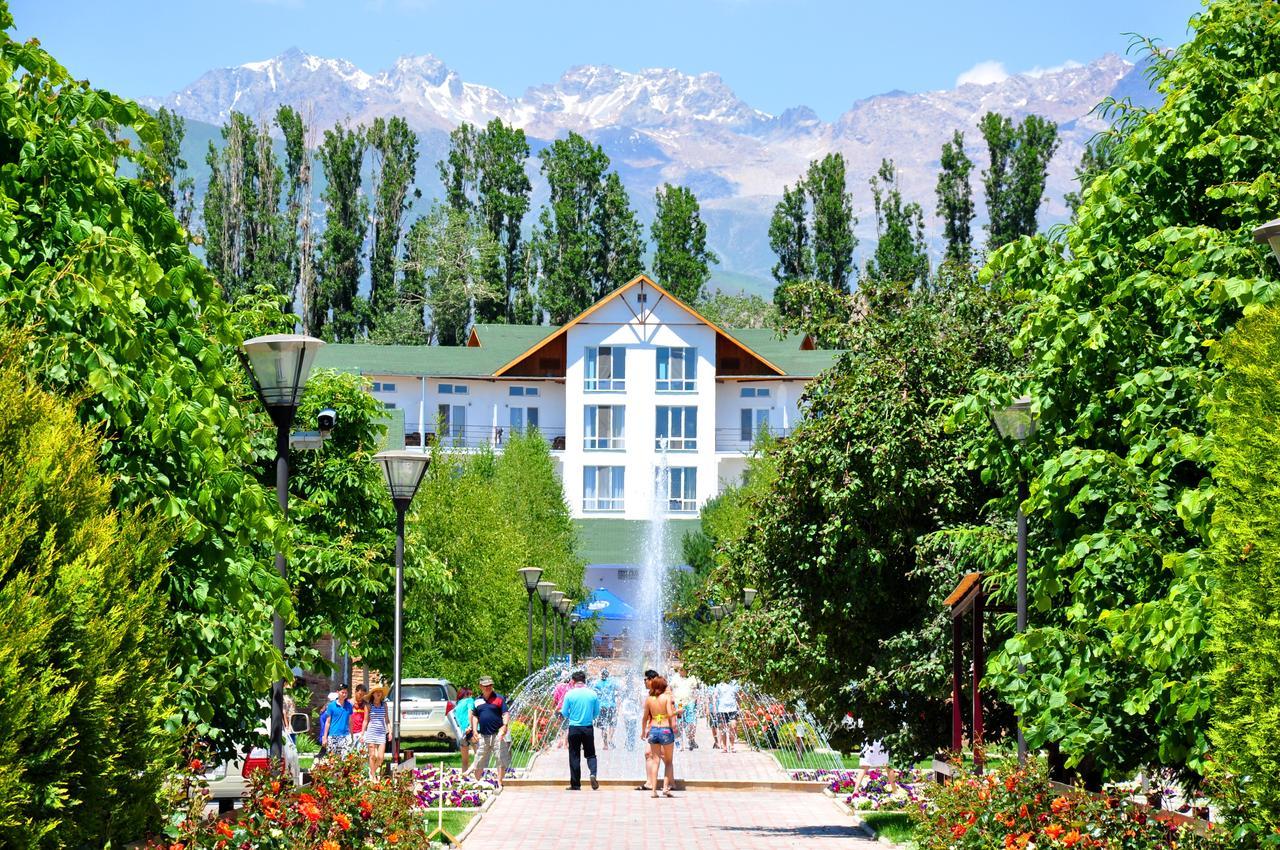 Kapriz Issyk Kul Resort Cholpon-Ata Exterior photo